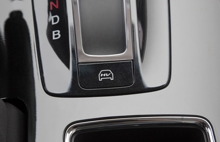 Giá xe Honda Accord 2013 tất cả các phiên bản hiện chưa được công bố.